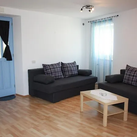 Apartment App Nirvana Mit Garten In Der Altstadt Von *